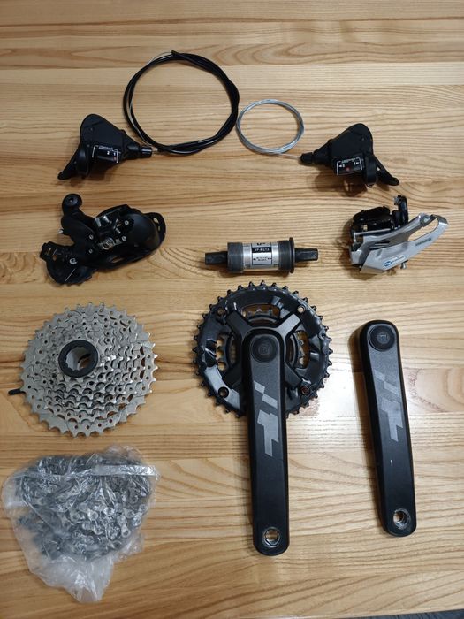 Napęd/ Grupa Shimano 2x8 przerzutki kaseta korba