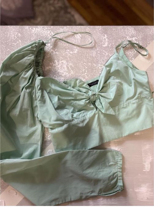 Топ Zara на одна плече