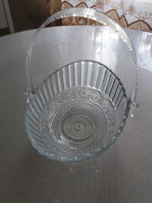 Хрустальная посуда.