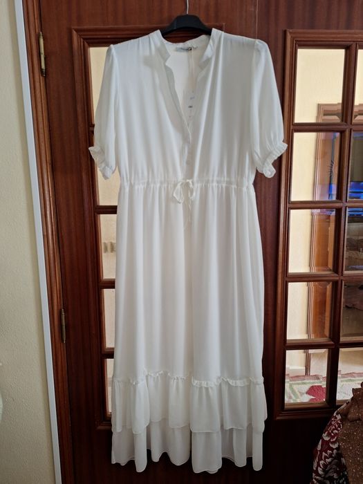 Lote de 8 vestidos novos ainda com etiqueta