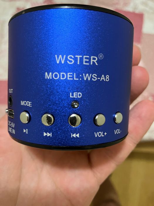 Coluna de som mini com bateria recarregável