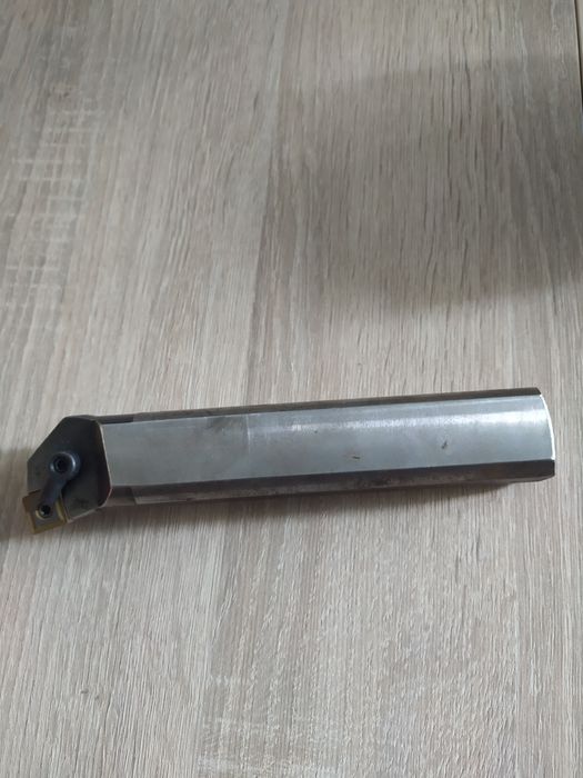 Nóż tokarski do obróbki zgrubnej S32T-MSKNR12