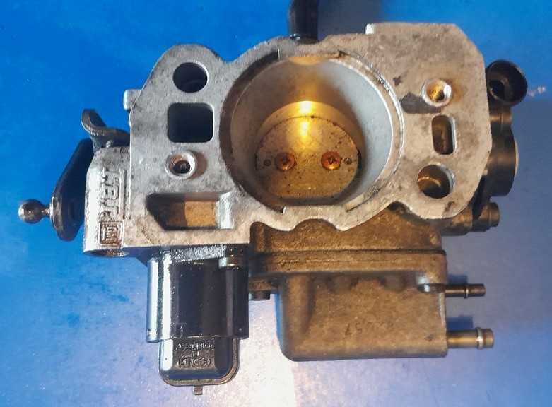Monowtrysk Opel Corsa B 1.2 benzyna wtryskiwacz przepustnica