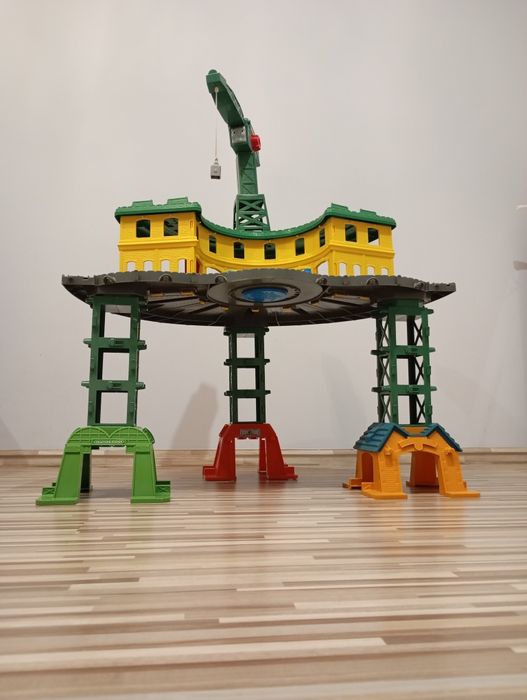 Tomek i przyjaciele, stacja zabawka kolejka