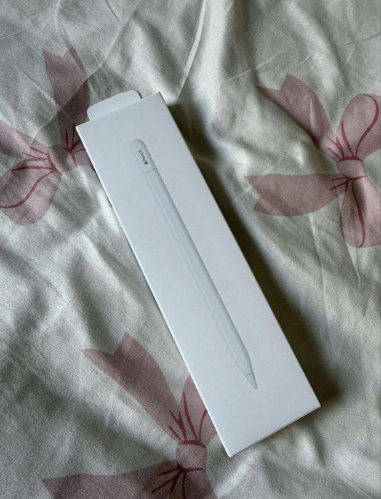 IPAD 11gen + APPLE Pencil (usb c)+case zamykany do ipada
