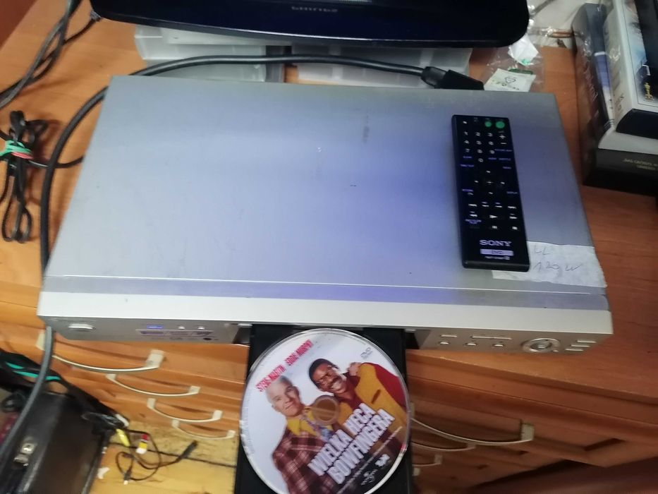 Odtwarzacz CD/DVD Sony DVP-NS400D pilot