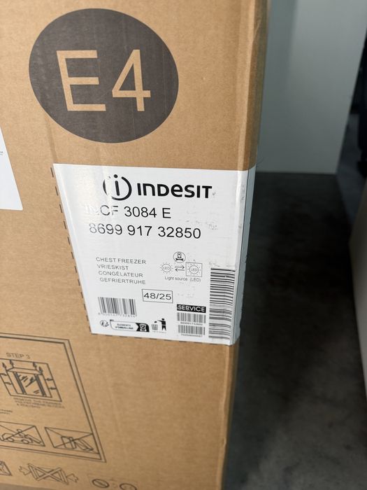 Arca Indesit NOVA embalada