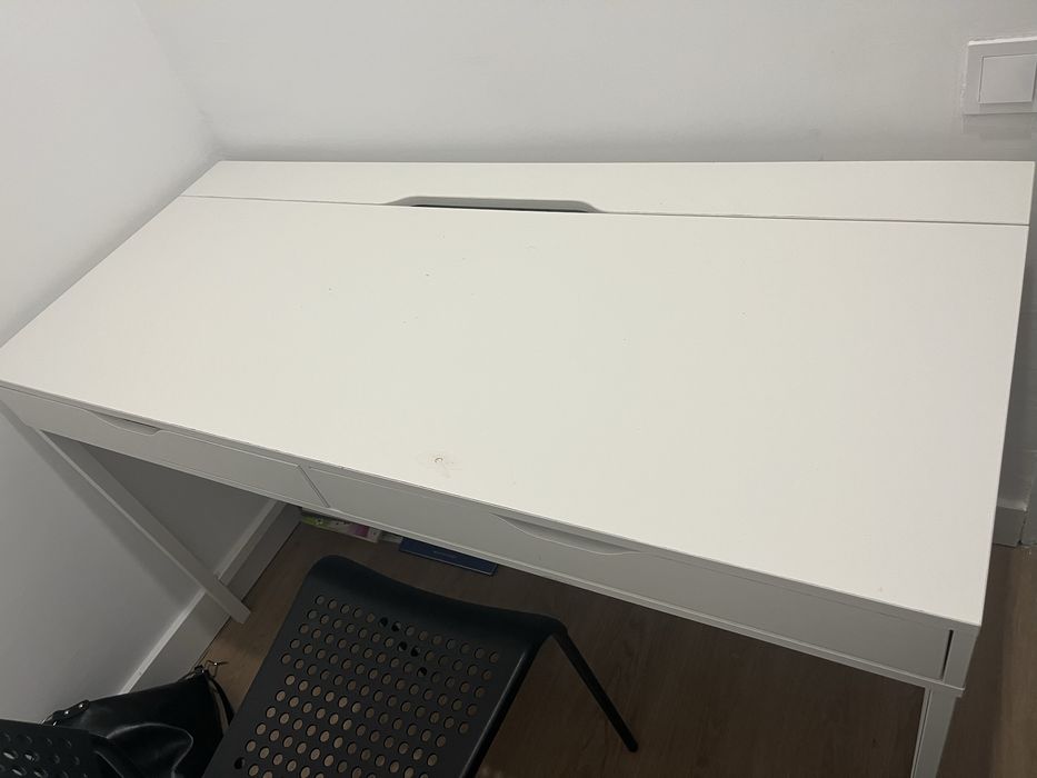 Secretária com estilo