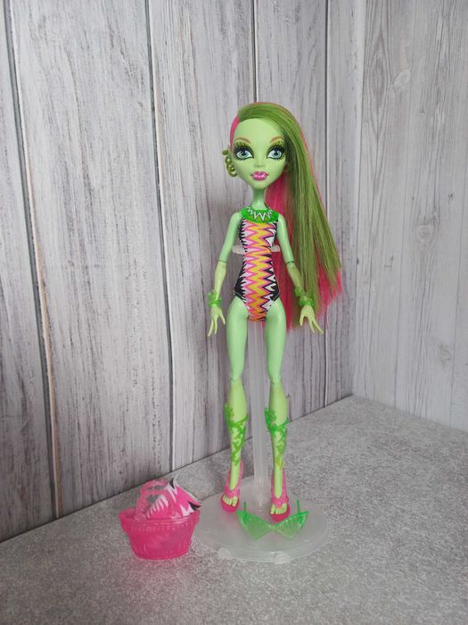 Лялька monster high Венера swimclass