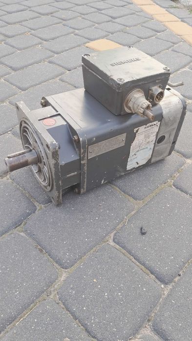 Silnik z magnesami trwałymi Serwomotor  1FT5072-OAF71-2-Z z hamulcem SIEMENS