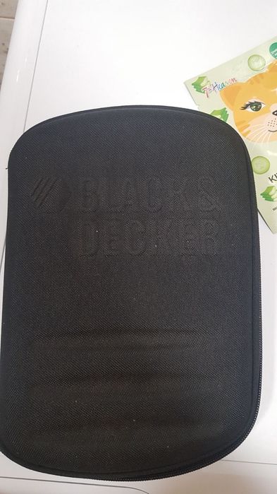 Лазерний рівень та детектор прихованої проводки Black & Decker