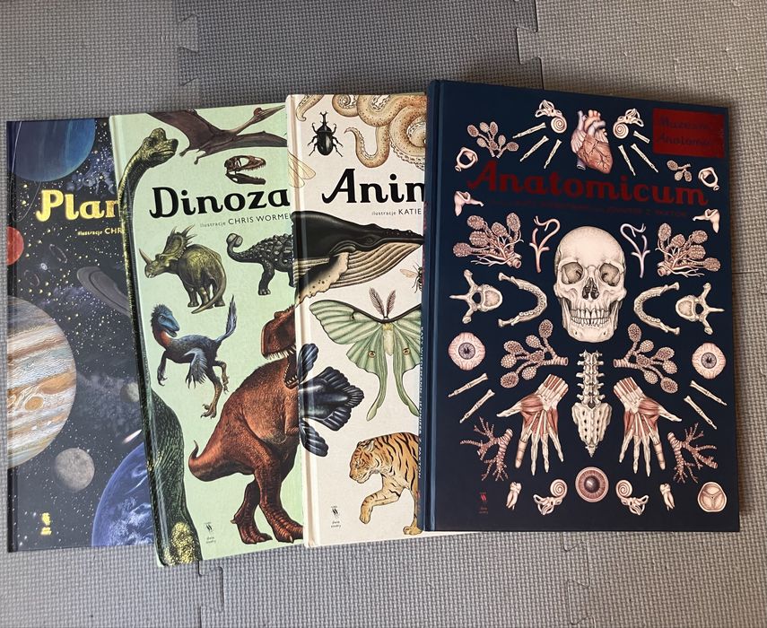 Seria 4 książek: Dinozaurium, Panetarium, Anatomicum, Animalium; Dwie Siostry