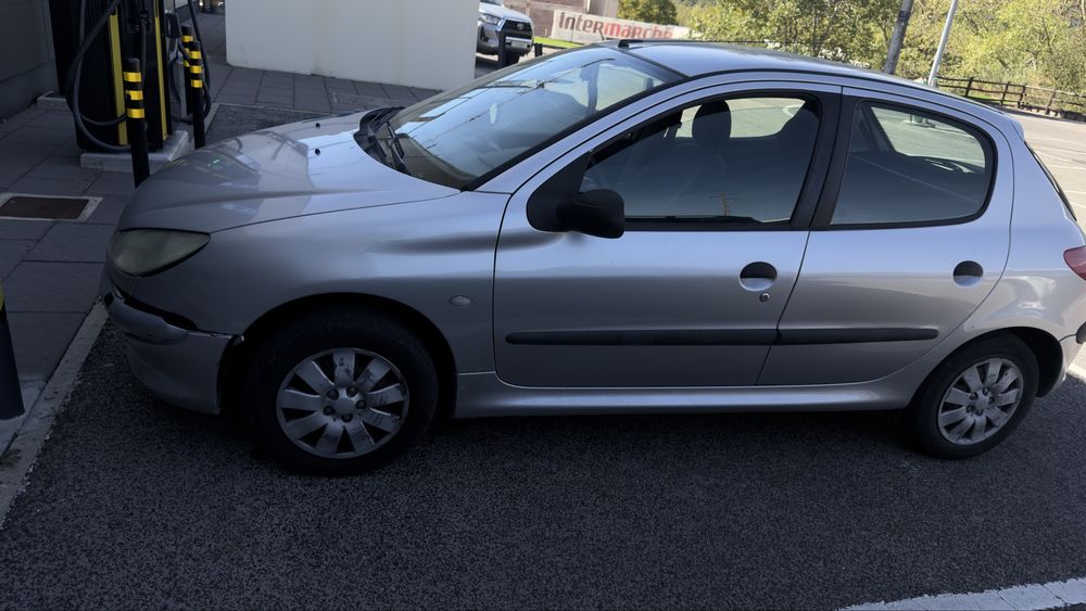 Peugeot 206 1.2 Gasolina (2000) – 5 Portas – Económico e Fiável — photo 2