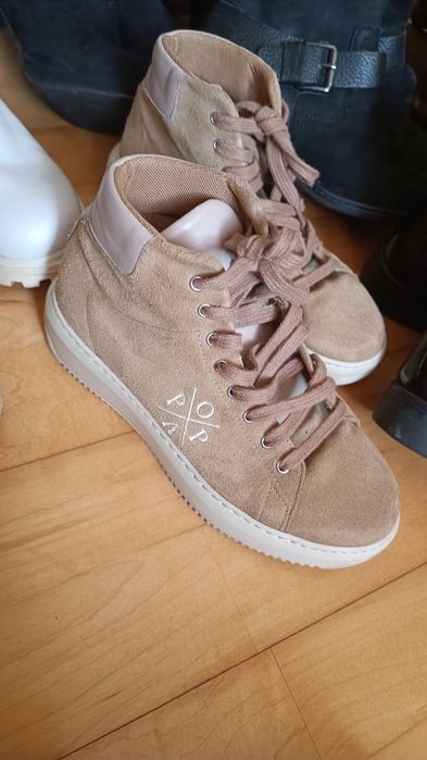 Продам шкіряне взуття ecco decothlon oppo
