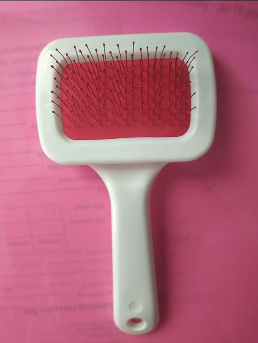 Пуходерка щітка гребінець для вичікування шерсті котикам чи собачкам