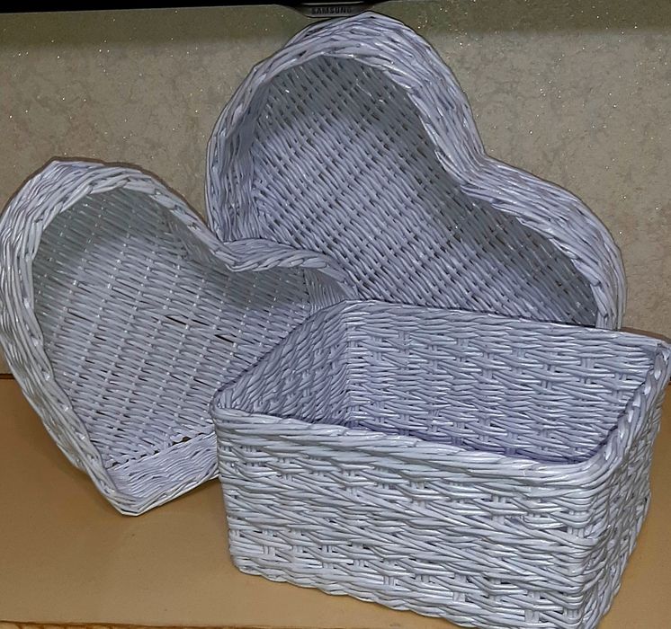 Плетеные  корзинки для водохреща, короба, шкатулки