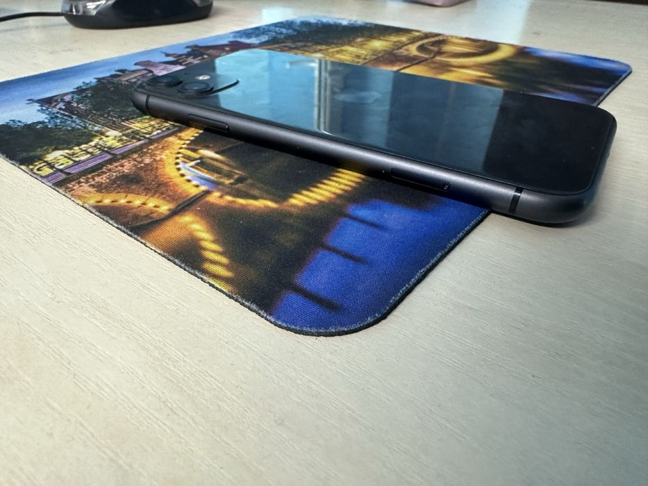 Iphone 11, 64гб.  Читайте опис.