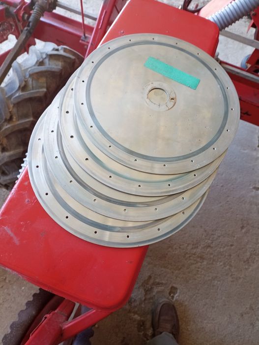 Semeador de milho pneumático