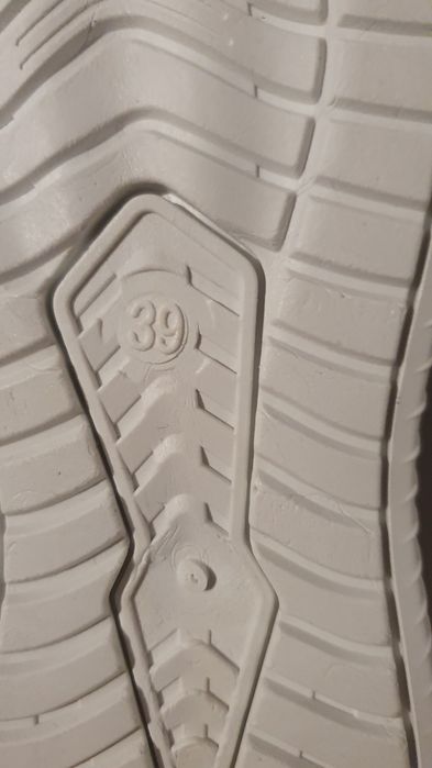 Sneakersy nowe damskie sportowe Vices rozmiar 39