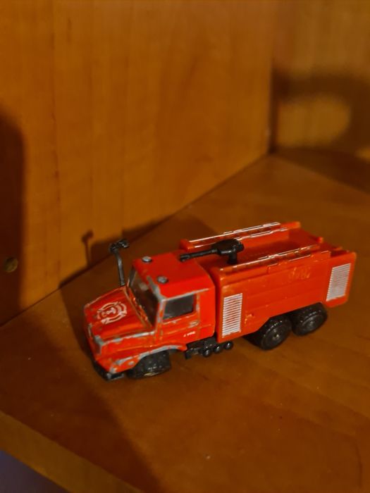 Zestaw auta samochody Hot Wheels i inne