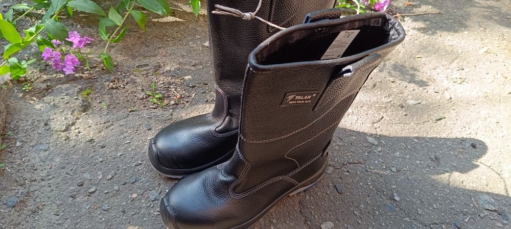 Чоботи кирзові 43,44, гумові талан