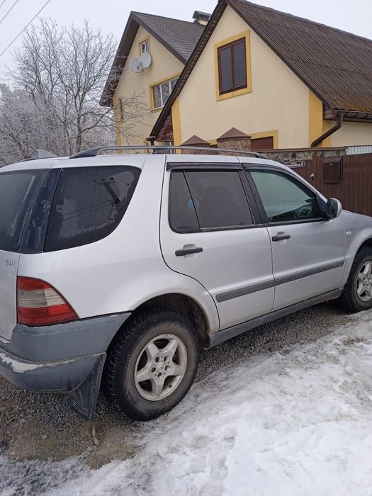 Mercedes-Benz ML 270
