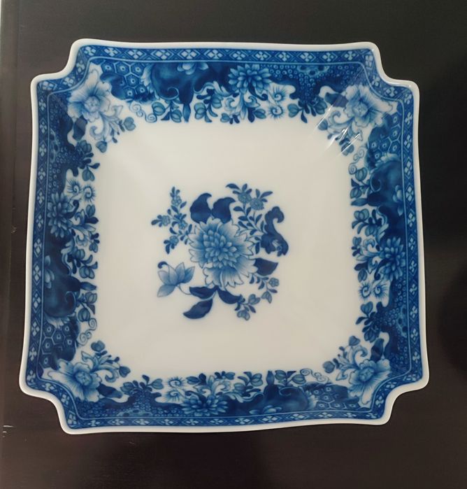 Taça Quadrada Vista Alegre / Mottahedeh - Metropolitan Museum NY