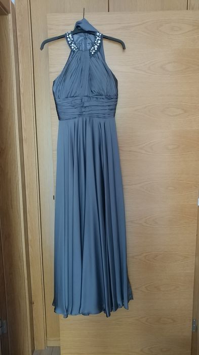 Vestido comprido cinza