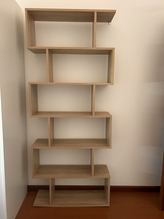 Estante de livros