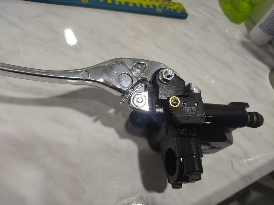 Тормозная машинка Honda cb400