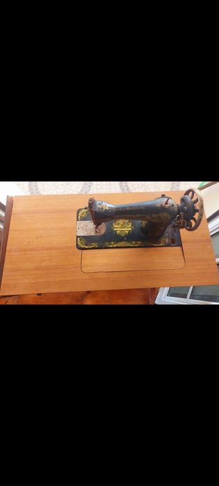 Máquina costura Singer, relíquia para colecionadores