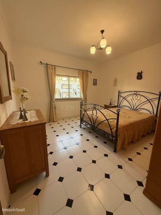 Apartamento T1 em Albufeira e Olhos de Água com Varanda