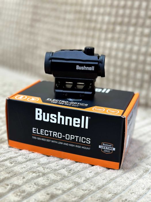 Новий коліматорний приціл Bushnell TRS-125 Red Dot у коробці