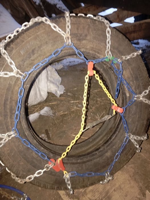 Ланцюги на колеса 15,16,17,18 ( цепи противоскольжения)