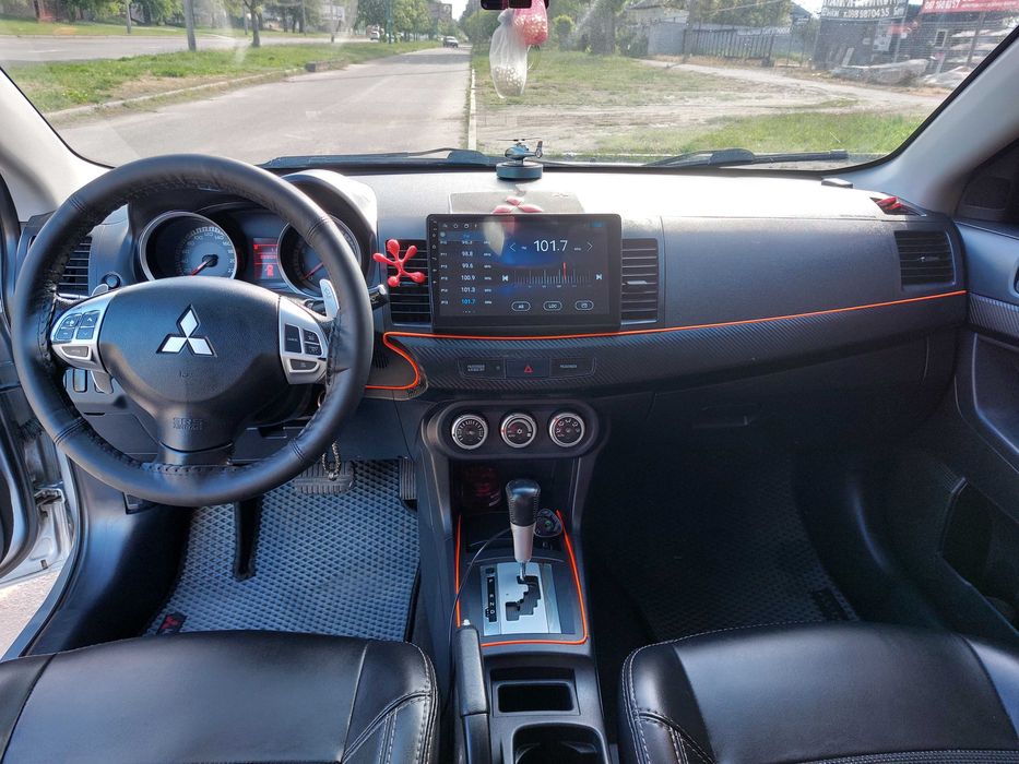 Продам власне авто Mitsubishi Lanser