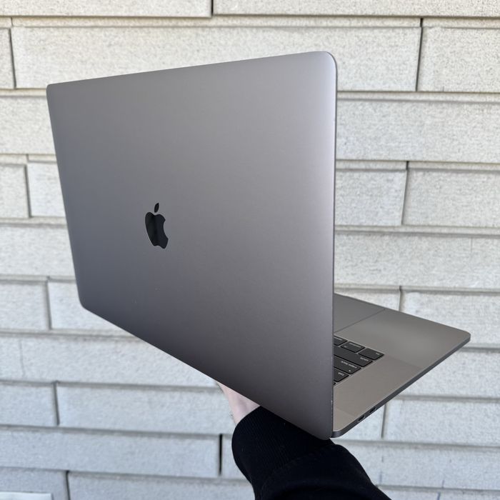 MacBook Pro 2019 Core i9, 512Gb, 16Gb, батарея 84%