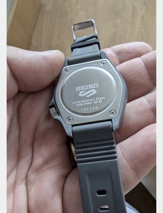 Seiko 5 Sports SRPG81K1 Cement Grey Automático — Caixa Compl