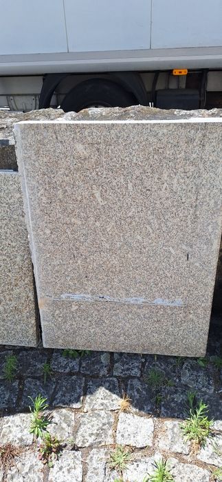 Vendo lareira em granito