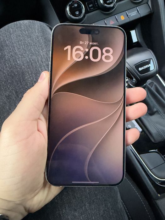 iPhone 15 Pro Max Natural Titanium 256gb