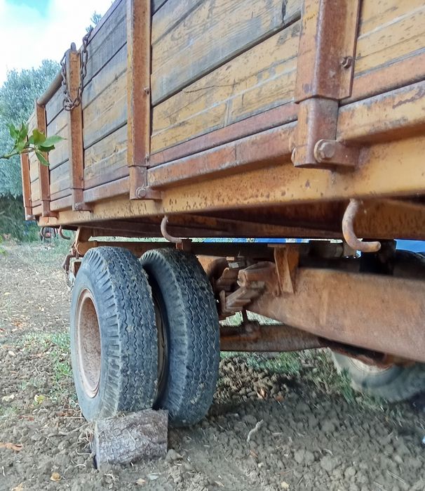 Reboque agrícola