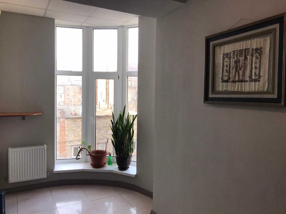 Сдам 3 комн,в Центре/ Успенский переулок.Рядом сквер, бювет!