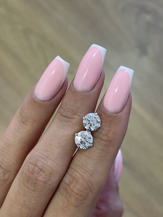 Серьги-гвоздики с бриллиантами 1.00ct IGI, золото 585.