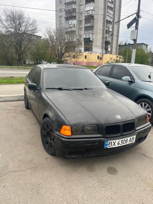 BMW  E36 (1,8 бенз.)торг