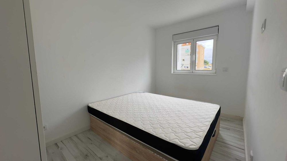 Excelente Apartamento T3 Mobilado para Arrendamento – Centro da Moita