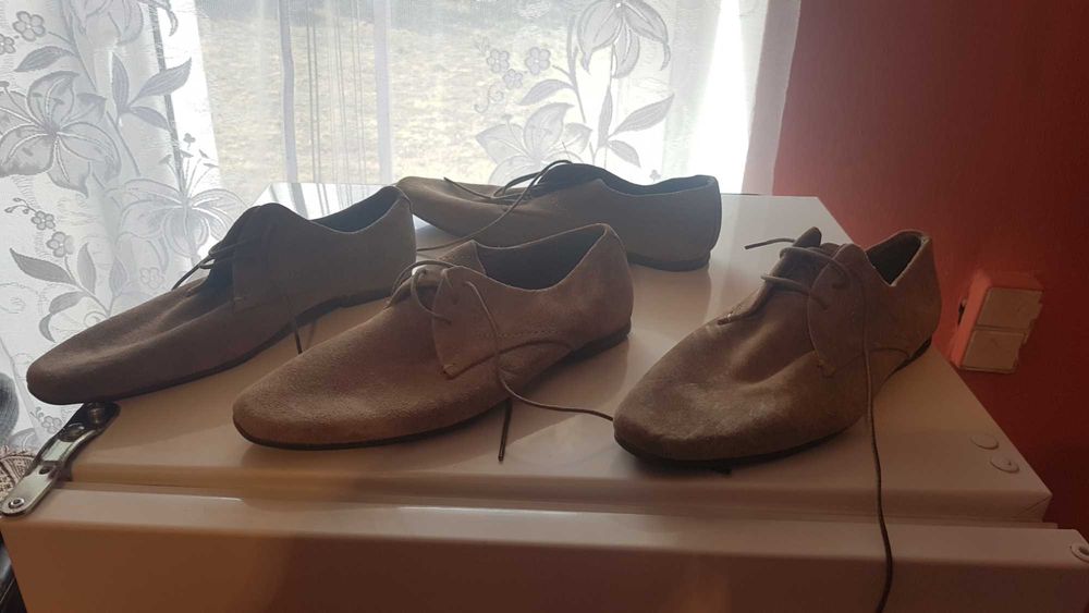 Buty brazowe , zamszowe  RED TAPE roz 38 27cm wkladka