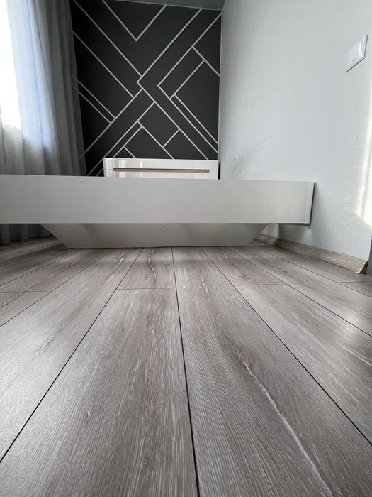 Кровать б/у в хорошем состояни.