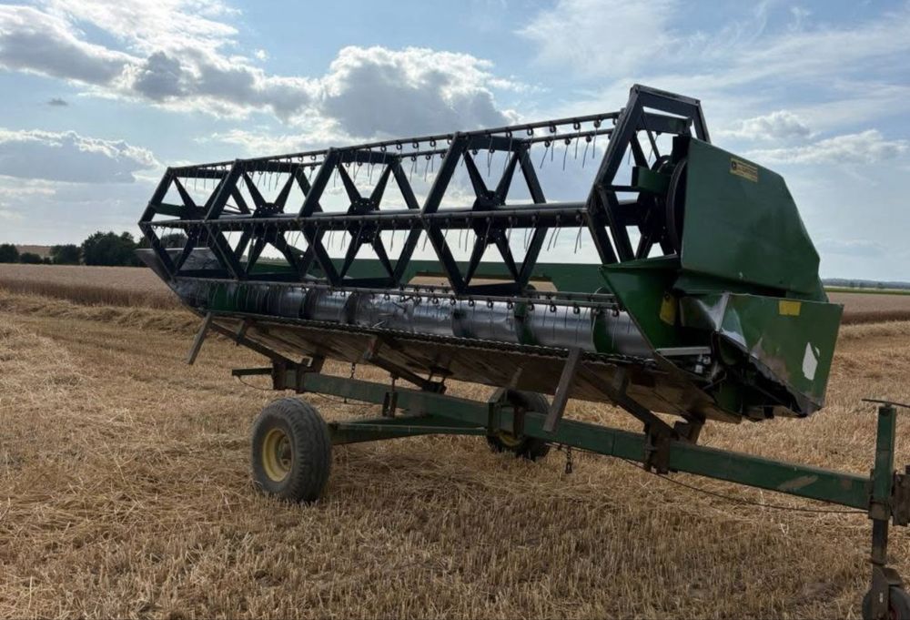 Комбаїн John deere 2256