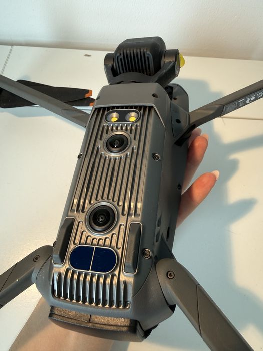 Dron DJI mavic 3