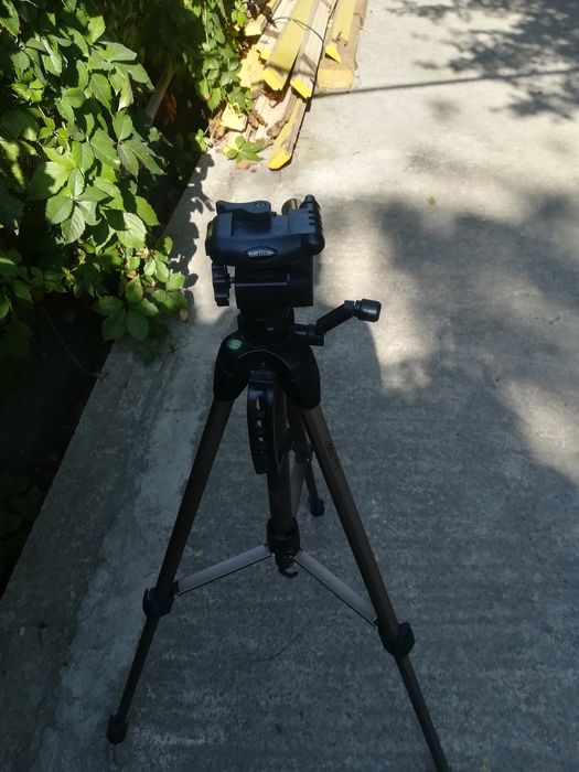 Штатив продам для камеры