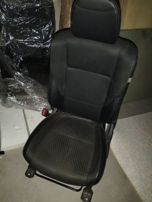 Fotele mitsubishi outlander III
